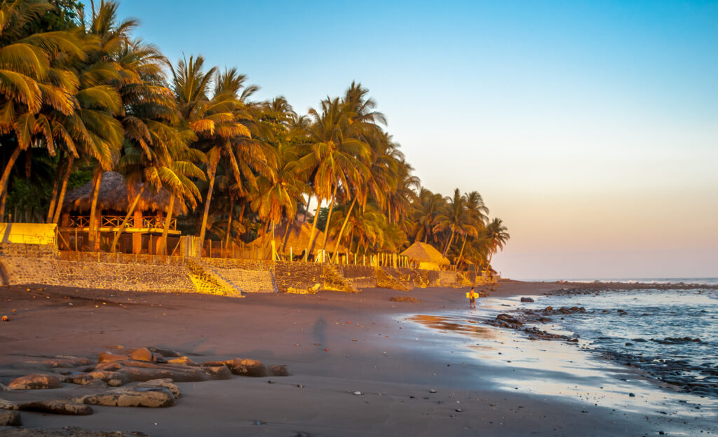 El Salvador States Map 3 Sublime beaches of Plata el Zonte