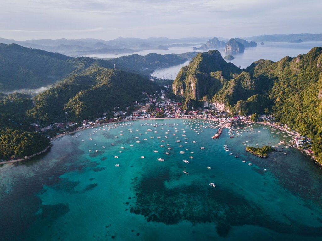 Top 10 Longest Coastline Countries 5 An aerial view of El Nido in the Philippines.