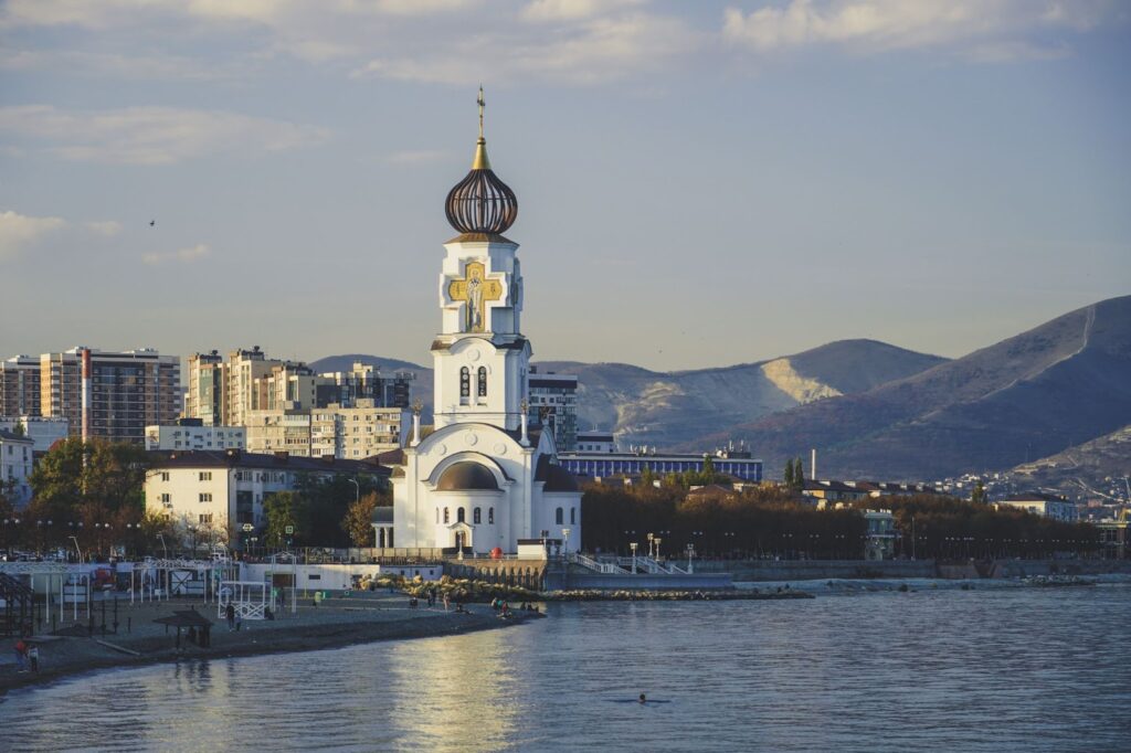 Top 10 Longest Coastline Countries 6 A church stands near the water in Novorossiysk, Russia.
