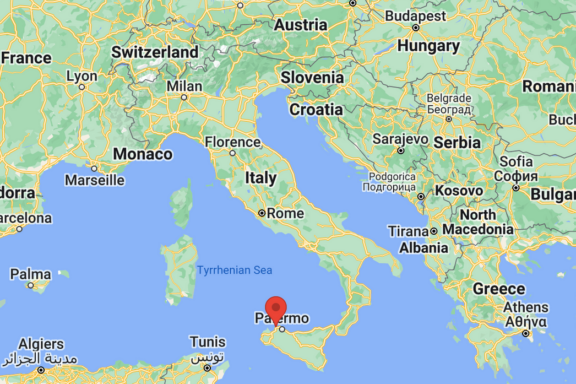 Falcone Borsellino airport on the map of Italy