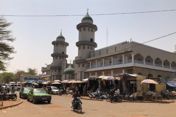 Street View of the Grand Mosque of Ouagadougou with Market Stalls The Grand Mosque of Ouagadougou