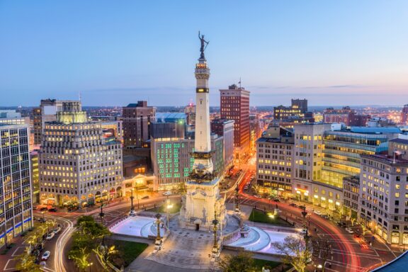 Indianapolis indiana usa skyline over monument circle