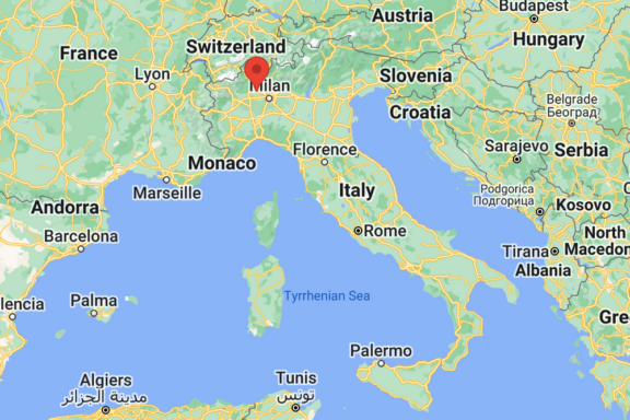 Milan Malpensa airport location on the Italy map