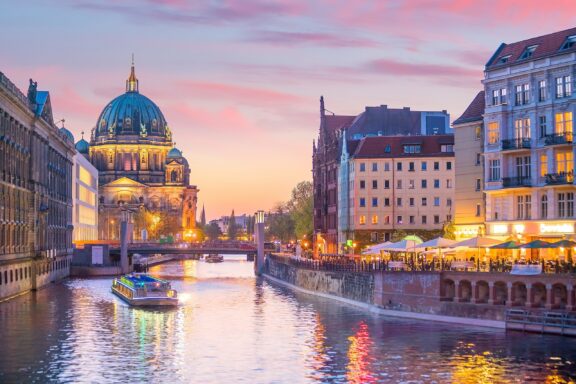 Boat tour in the Spree River in Berlin