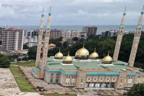 The Grand Mosque of Conakry, built between 1960 and 1982