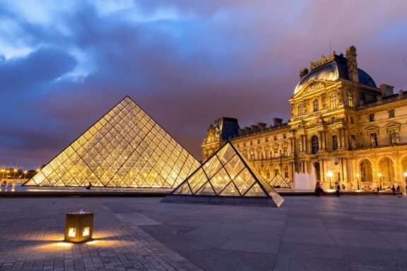 Pyramide du Louvre in front of the Louvre Museum