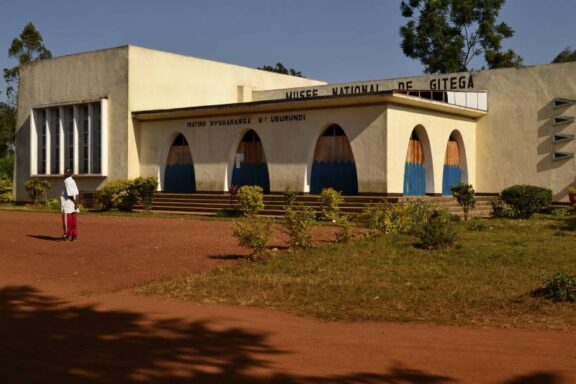 Exterior View of the National Museum of Gitega with Visitor The National Museum of Gitega