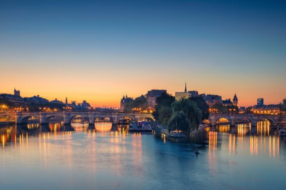 Pont Neuf Bridge and City Island (Île de la Cité)