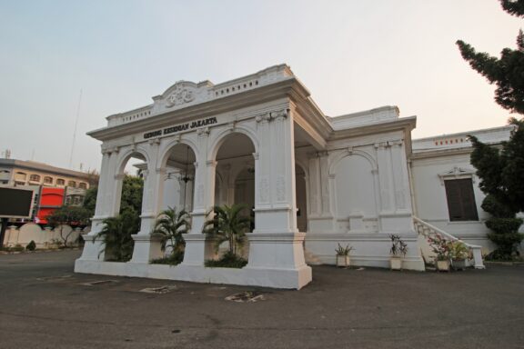 Facade of Gedung Kesenian Jakarta at Dusk The Jakarta Art Building, built in 1821 during the Dutch colonial period