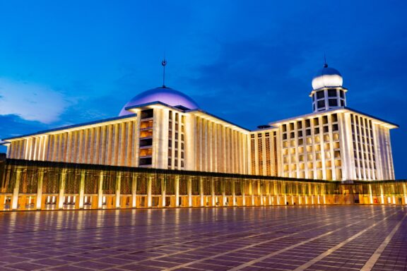 Istiqlal Mosque at Twilight Istiqlal Mosque, built in the late 20th century