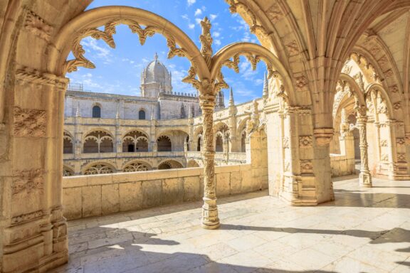 Beautiful reticulated vaulting on courtyard or cloisters of hieronymites monastery