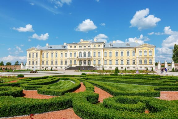Baroque Palace with Formal Gardens Rundāle Palace, built for the Dukes of Courland