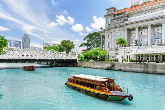 A Singapore River Cruise, a delightful way to see the city from a different angle