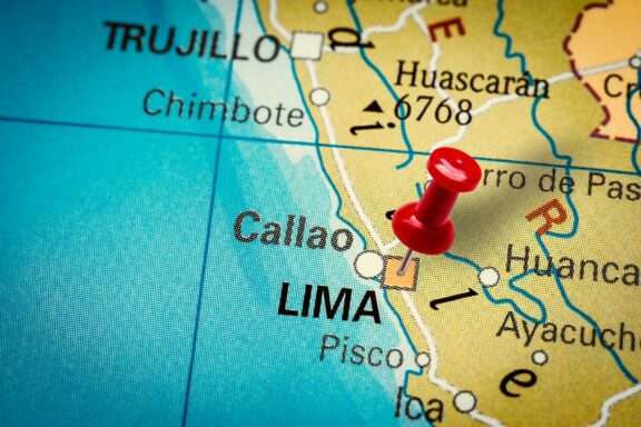 Close-up coastal location of Lima on the map