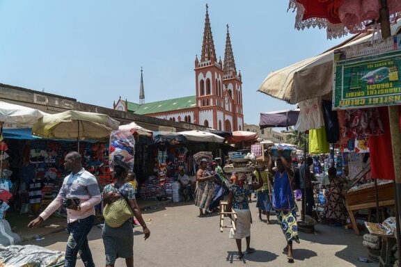 Grand Marché, an epicenter of commercial activity in Lomé