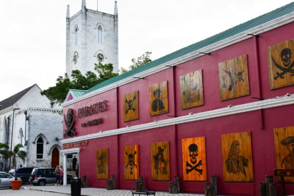 Pirate-Themed Building Facade with Murals Pirates Museum, offering an interactive glimpse into the golden age of piracy in the Caribbean
