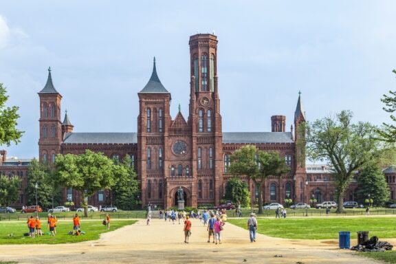 Washington usa july 14 2010: smithsonian castle in washington