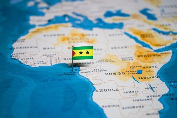 Flag Pin on São Tomé and PrÃncipe Map Flag pin of São Tomé and PrÃncipe placed on the country's location on a world map.