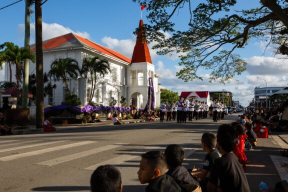 Parade in front of Tonga Parliament Building Locals gathered to honor the death of Prime Minister Akilisi Pohiva