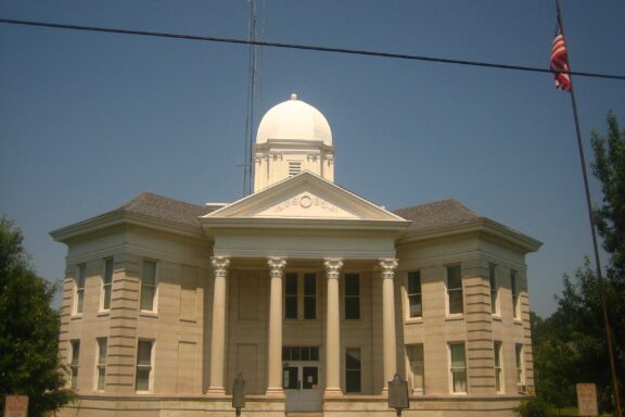 A view of the front of the Tensas Parish Courthouse.