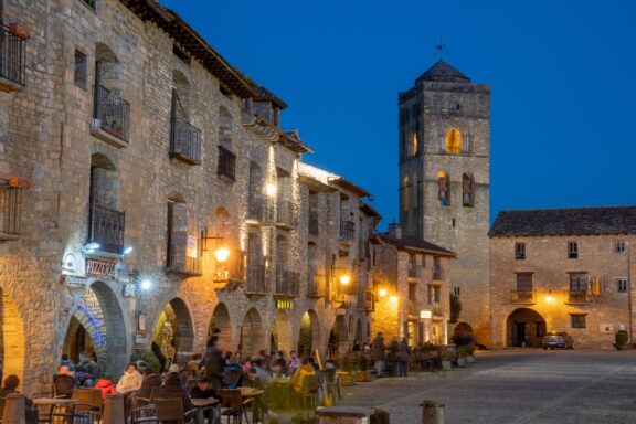 The main square of Aínsa