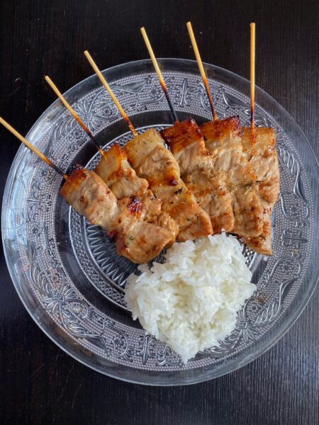 Moo Ping dish: grilled pork with sticky rice