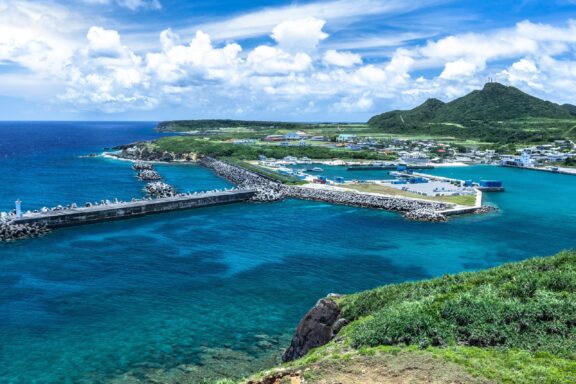 Yonaguni Island, at the edge of Japan's underwater mysteries