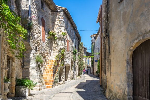 The fortified fortified village of Aiguèze