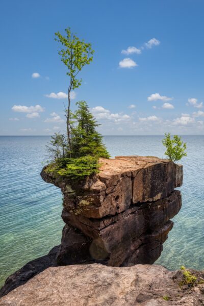 Apostle Islands National Lakeshore, a symphony of water, rock, and sky