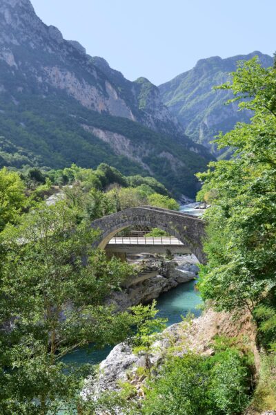 Arachthos River Bridge, an emblem of resilience and architectural ingenuity