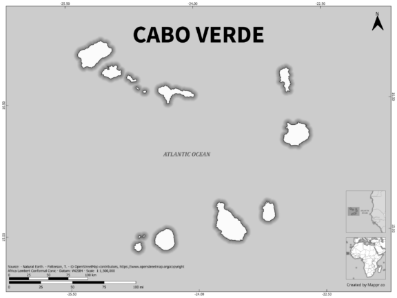 Black and white outline map of Cabo Verde, showing the country's borders.