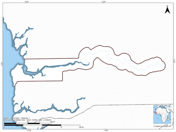 Blank map of Gambia showing borders and no labels, in color.