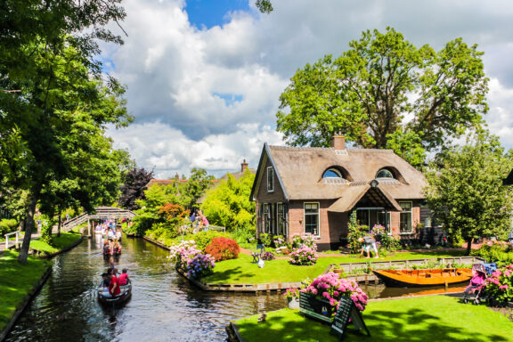 Giethoorn's idyllic waterways and silent boats