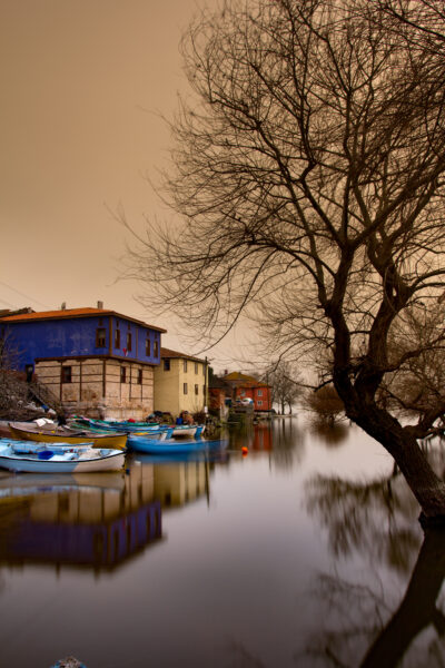 Gölyazı, a lakeside village with historical ruins on an islet