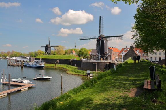 The harbor of Heusden, encapsulating the charm of a bygone era