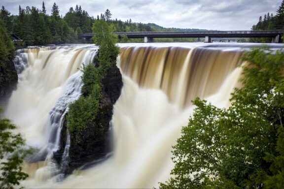 Kakabeka's Falls, Ontario's thunderous applause to nature's grandeur