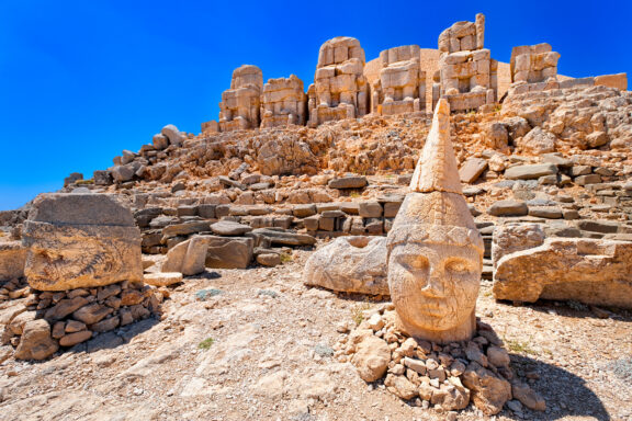 The antique statues on Nemrut Mountain