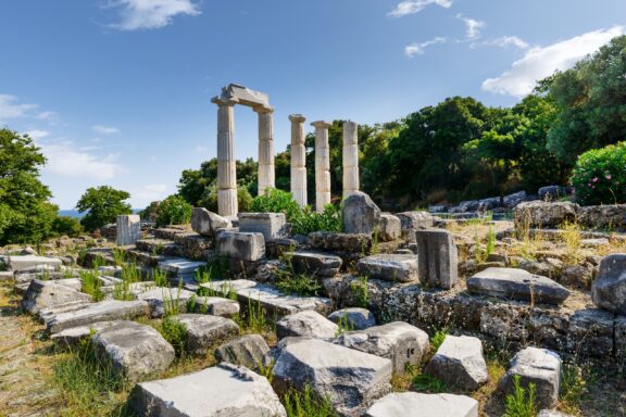 Samothrace's verdant slopes and ancient ruins