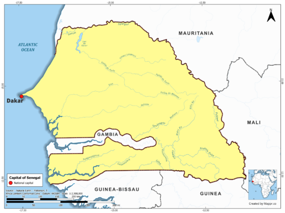 Map highlighting Dakar, the capital of Senegal, with country borders, in color.