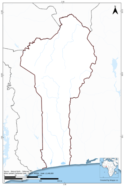 Blank map of Togo showing borders and no labels, in color.